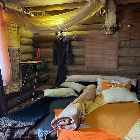 Hotel Piatkovskiy Pilipets Extérieur photo