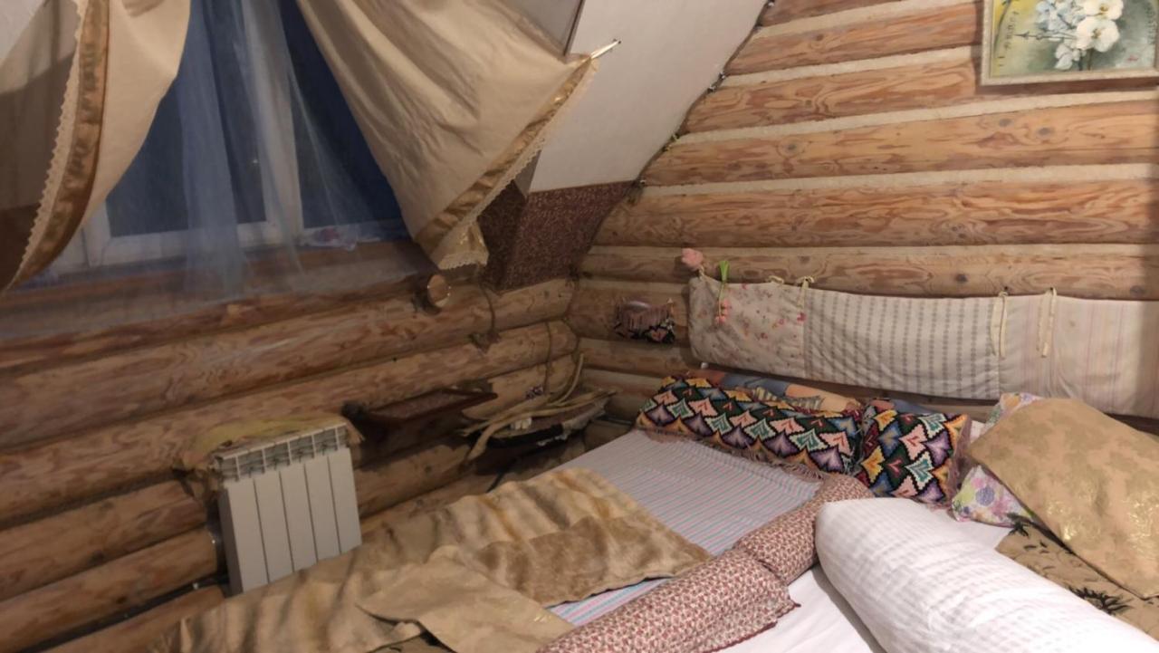 Hotel Piatkovskiy Pilipets Extérieur photo